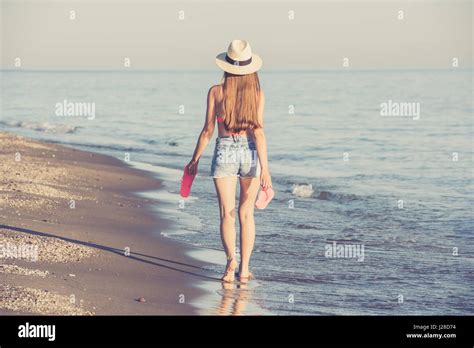 frau wird am strand gefickt|Ehefrau fickt einen zufälligen fitten typen am fkk